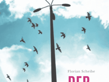 Alzenau Liest Ein Buch Plakat für die Veranstaltung „Alzenau liest ein Buch“ mit Vögeln, die um eine Straßenlaterne herumfliegen, den Veranstaltungsterminen und dem Buchtitel „Der Biss“ von Florian Scheibe.